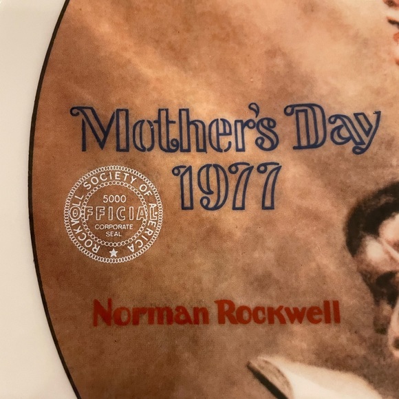 Norman Rockwell Knowles Mother’s Day 1977 Plate - Official Rockwell Society - Picture 2 of 4